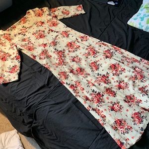 Pale green floral dress size M/L